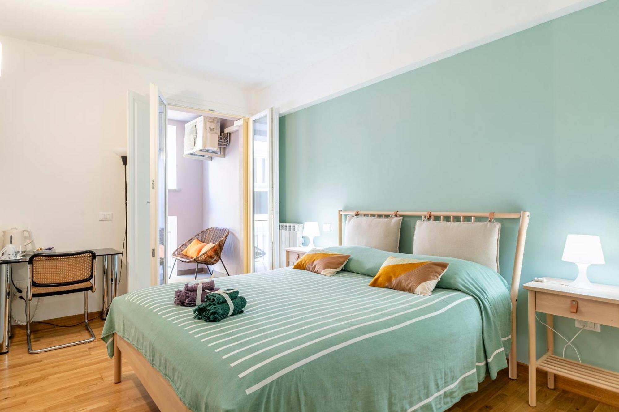 Piazza Cavallotti & Mercato Centrale Apartment! 利沃诺 外观 照片