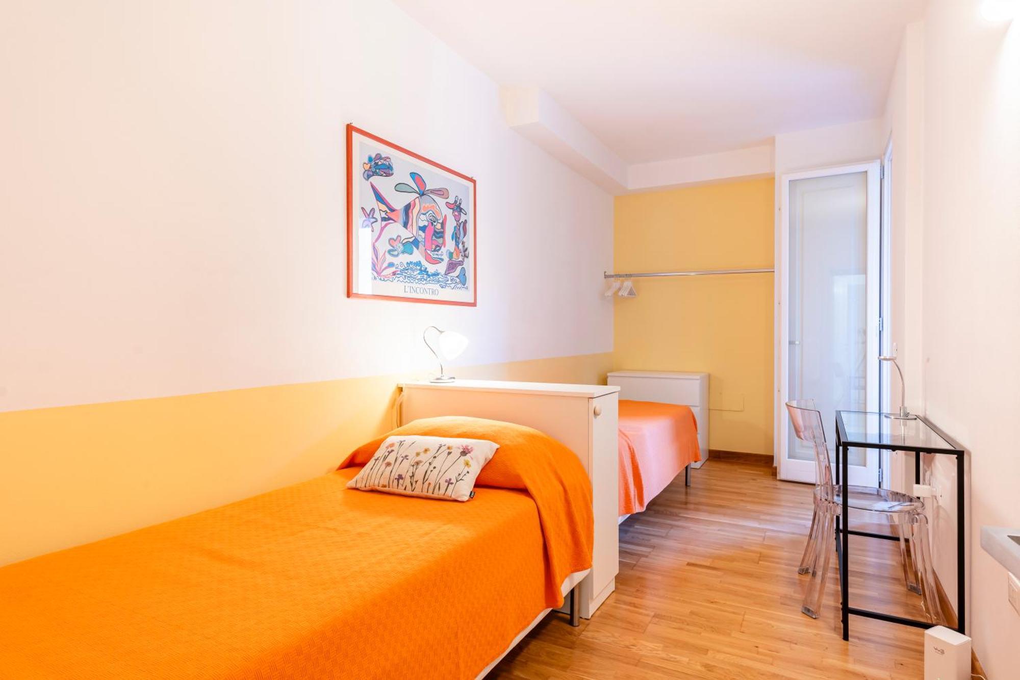 Piazza Cavallotti & Mercato Centrale Apartment! 利沃诺 外观 照片