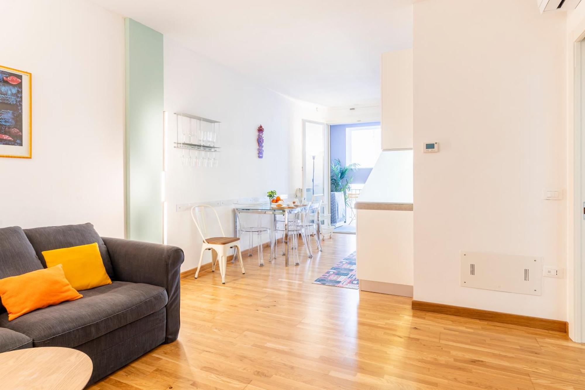 Piazza Cavallotti & Mercato Centrale Apartment! 利沃诺 外观 照片