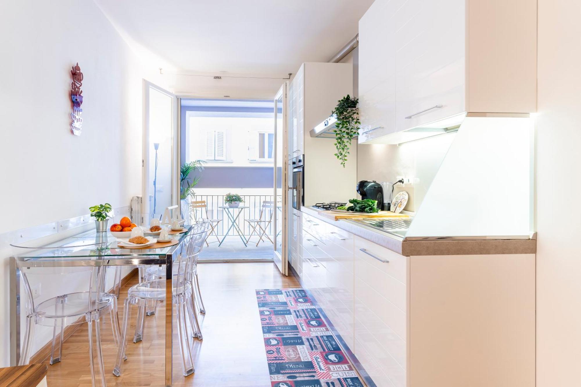 Piazza Cavallotti & Mercato Centrale Apartment! 利沃诺 外观 照片